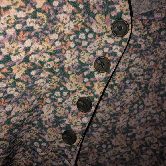 super pretty floral float dress (3 for $20) - Picture 2 of 3